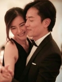宅男郑伊健低调完婚 前女友大方赠养生方