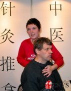 小孩子发烧的中医经络调整