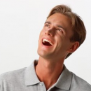 七动作缓解身体不适 转颈提神远眺缓解眼疲劳