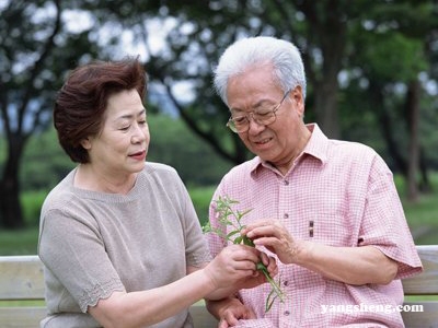 这类人吃蜂蜜严重时竟易丧命